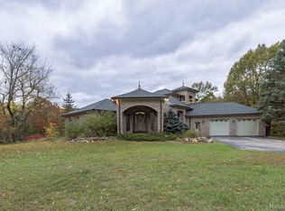 3270 Thornville Rd, Dryden, MI 48428