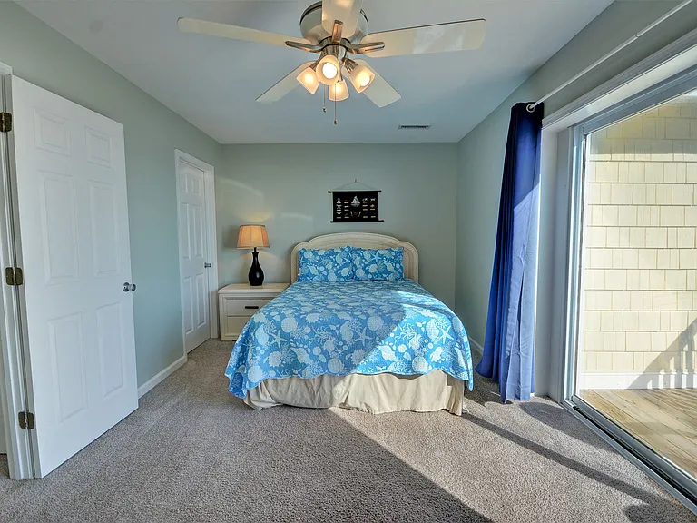 3812 Island Dr — Photo 22