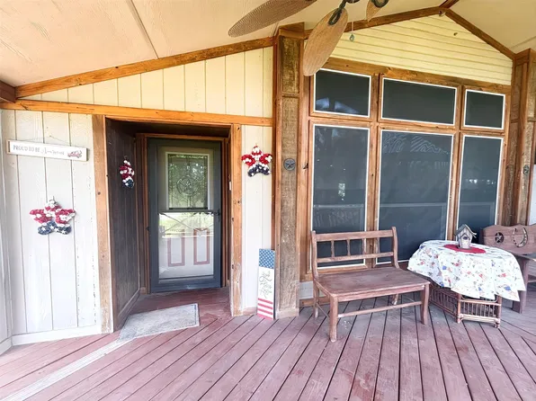 129 Saint Michaels Dr, Trinidad, TX 75163