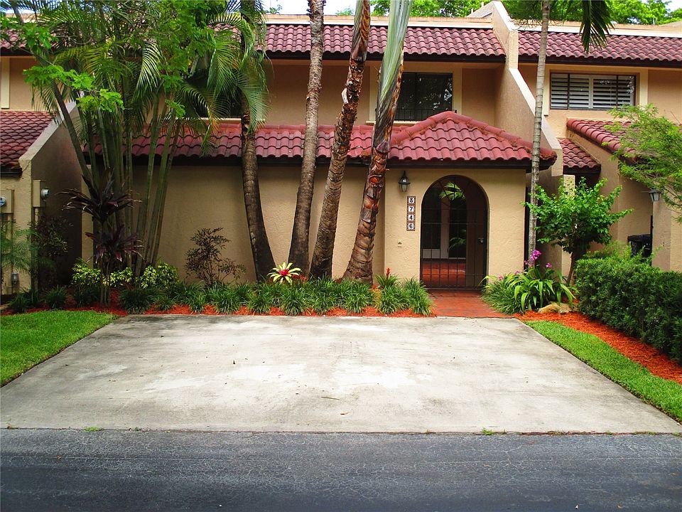 1st image of 3746 Alcantara Ave