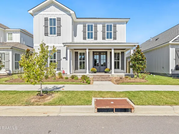 113 Oak Village Dr, Scott, LA 70583