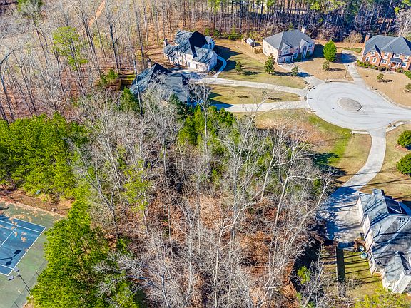 3rd image of 5279 Estates Dr