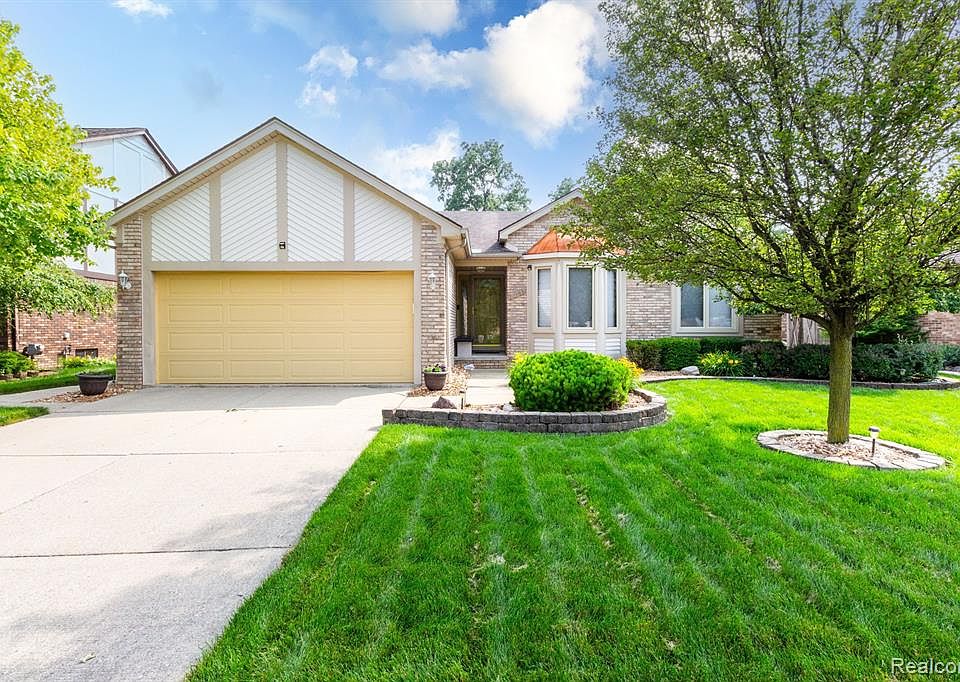 20166 Lamar Dr, Clinton Township, MI 48038 MLS 20230053344 Zillow