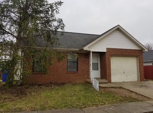 1209 Crown Cir, Lexington, KY 40517