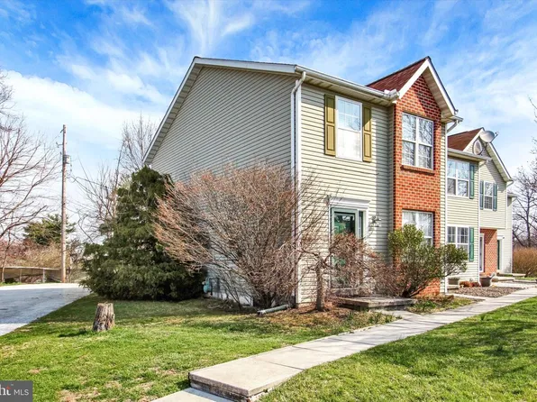 170 Morningstar Ct, Hanover, PA 17331