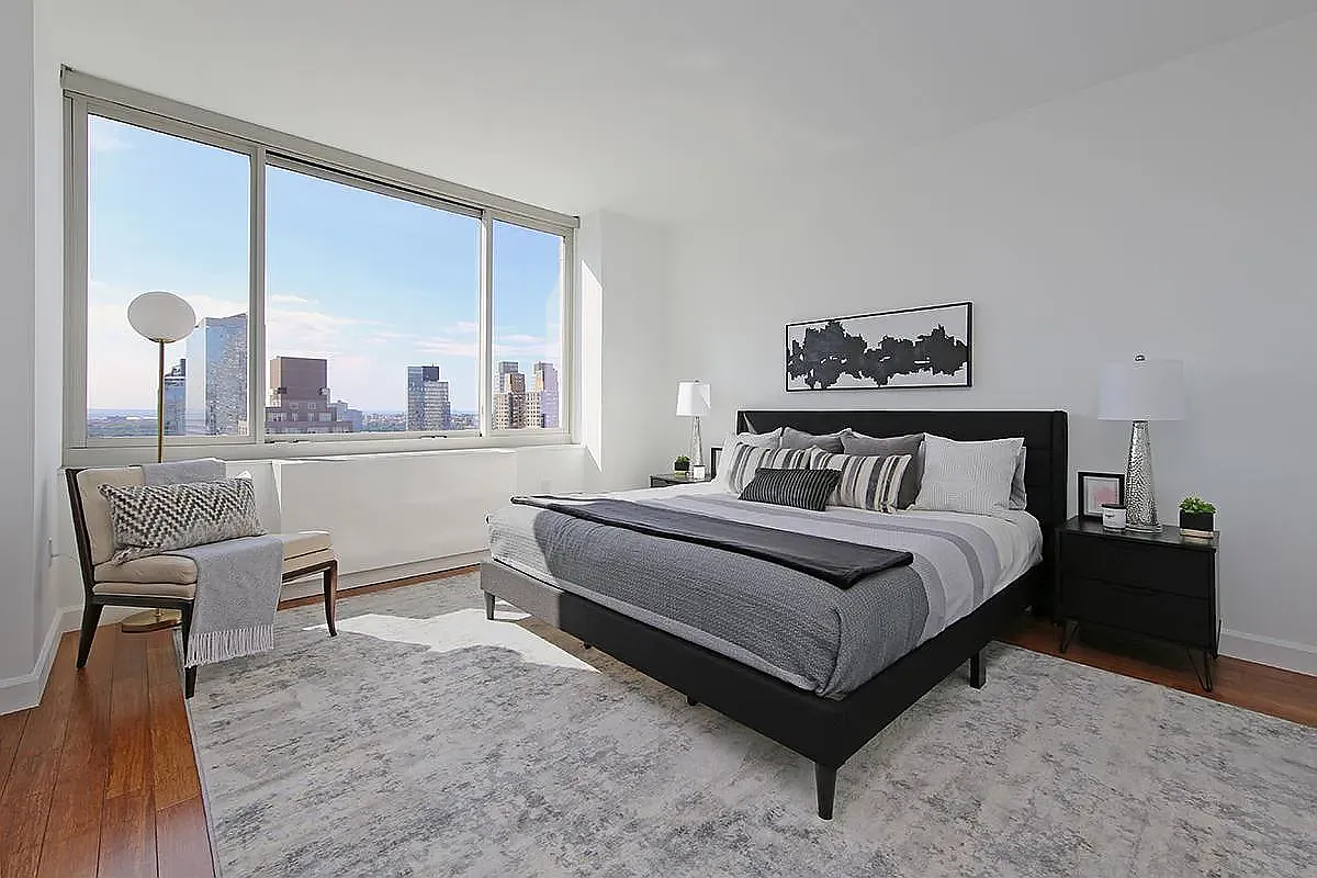 175 West 60th Street — Photo 3