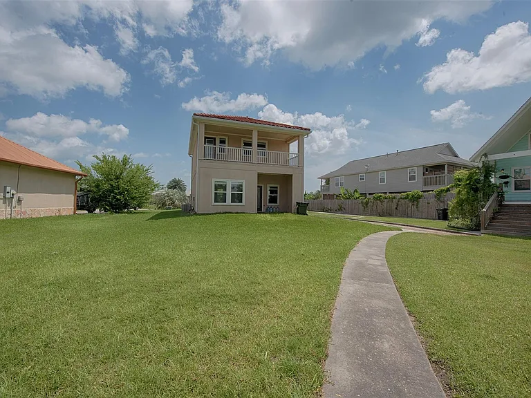 238 Debbie Ln — Photo 36
