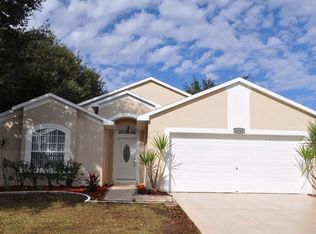 1419 Lake Shore Ranch Dr, Seffner, FL 33584