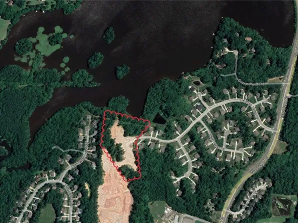 4907 Winding Waters Dr, Moseley, VA 23120