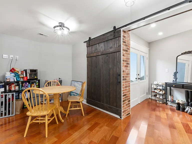 4331 Cresson St — Photo 13