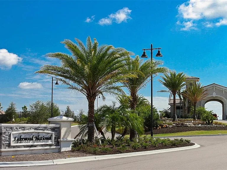 5507 Palmer Cir #105 — Photo 3