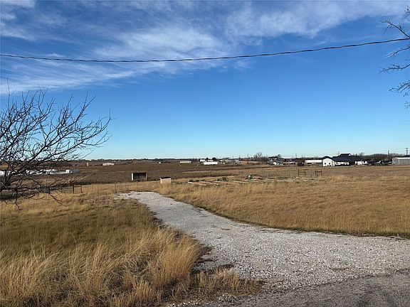 3rd image of 110 County Road 4511