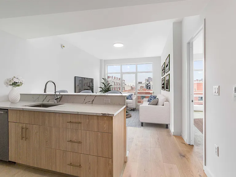 1516 Park Ave #5C — Photo 4