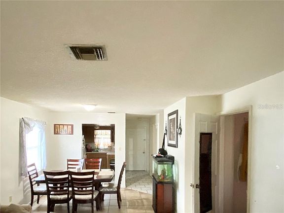 3rd image of 1717 Lakewood Ave