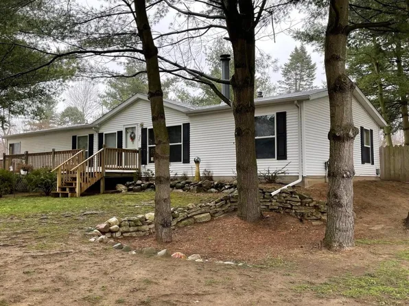 486 Daniel St, Kalamazoo, MI 49048
