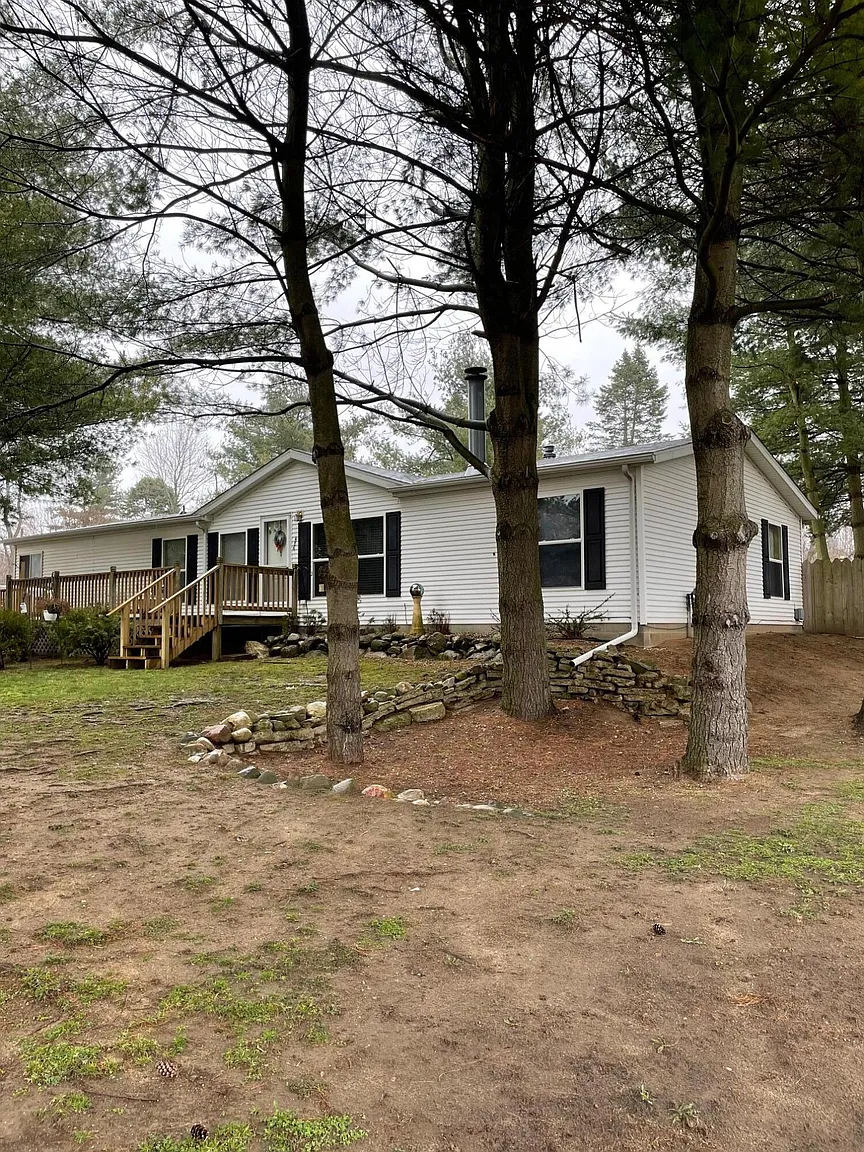 486 Daniel St photo 1