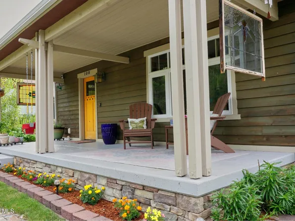 108 Memory Ln, Pinehurst, ID 83850