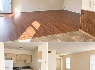 224 Steven St APT B, Carmi, IL 62821