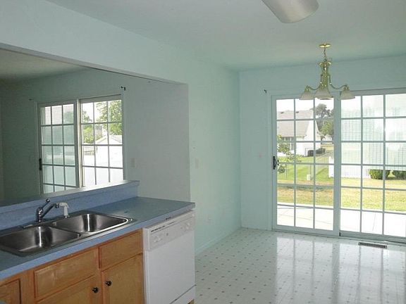 4th image of 18167 Courtland Dr