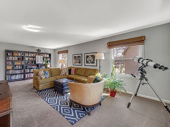 3rd image of 1585 N Blanchard Ct