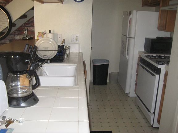 3rd image of 4996 Shenandoah St