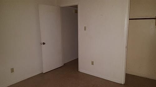 3rd image of 601 Westview Cir APT B
