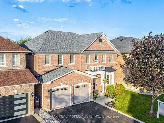 3rd image of 25 Dovergreen Dr