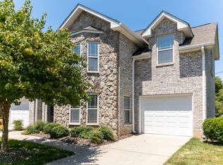 27 Four Farms Cir #1, Greensboro, NC 27410