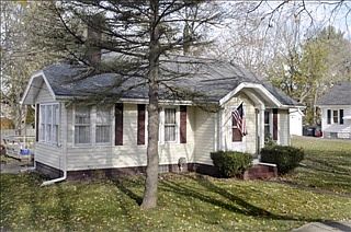 1st image of 5203 N Riverview Dr