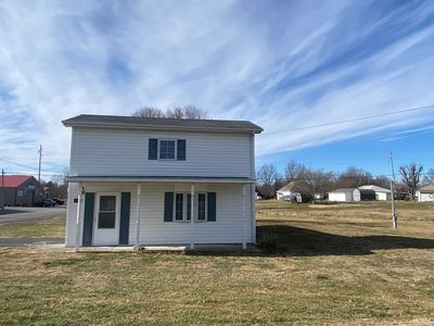 515 S Elm St, Sesser, IL, 62884