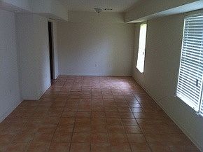 4th image of 2712 S Wallace Dr