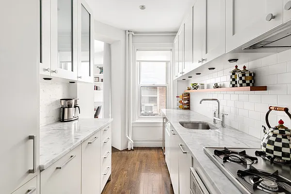 Sold by Douglas Elliman | media 2