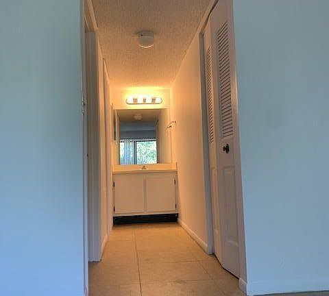 3rd image of 1920 N Congress Ave APT 202