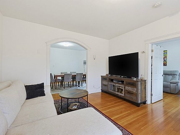 2nd image of 87 Broad St #3