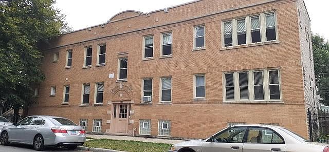 1st image of 3454 W Barry Ave Unit 1W