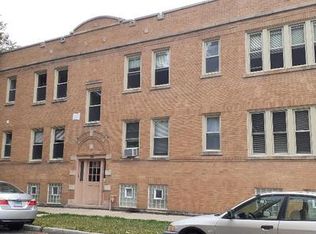 3454 W Barry Ave Unit 1W, Chicago, IL 60618