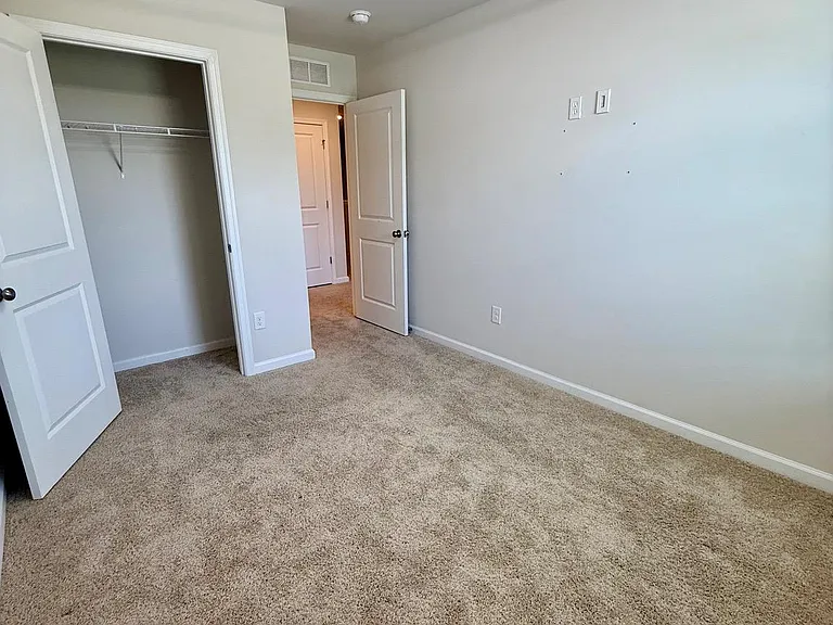 4 Peregrine Way — Photo 12
