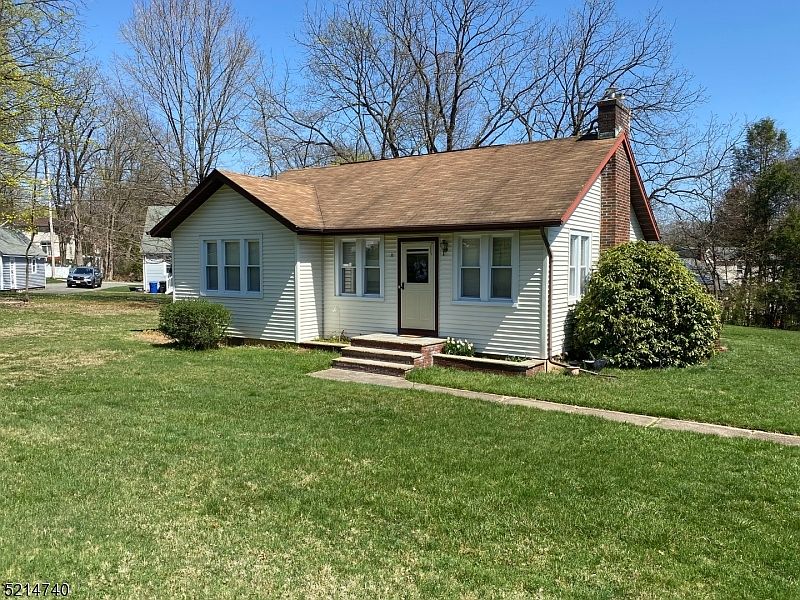 11 Unneberg Ave, Succasunna, NJ 07876 | Zillow