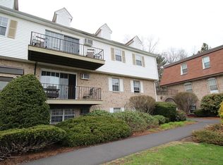 2 Williamsburg Ct UNIT 12, Shrewsbury, MA 01545