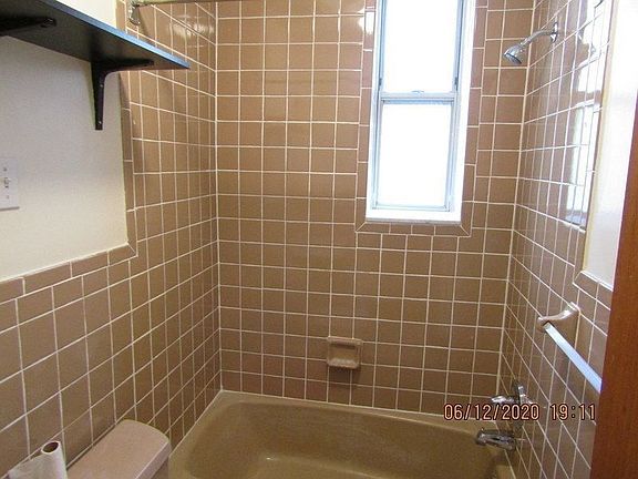 5th image of 541 McDonald Ave #2C