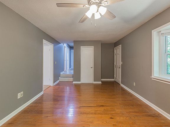 5th image of 9130 Westminister Circle Dr