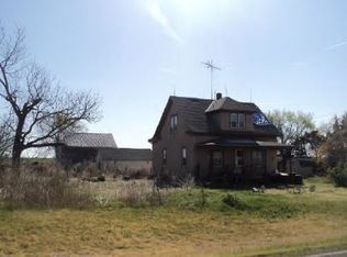 1540 Jeep Rd, Abilene, KS 67410