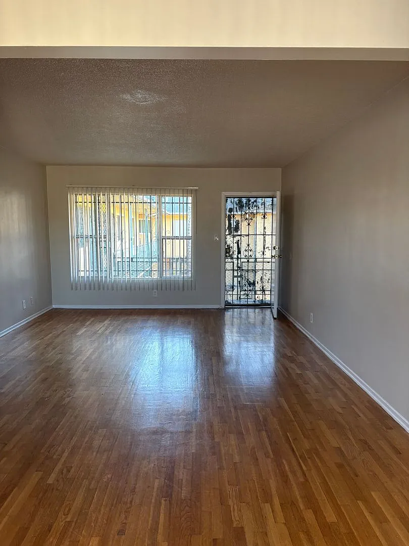 Baldwin Hills Residences — Photo 1