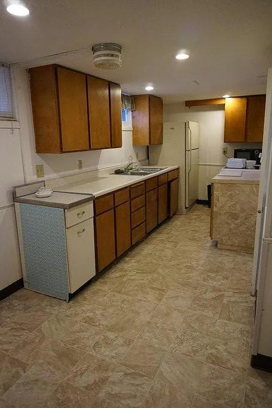 1 bed, 1.5 bath, $1,475 — Photo 2