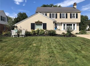 21887 E Byron Rd, Beachwood, OH 44122