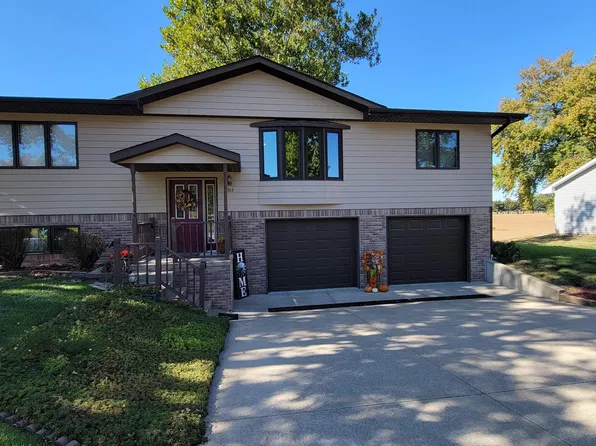 303 Maple St, Johnson, NE 68378