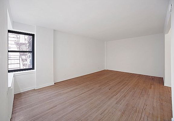 5th image of 711 W End Ave APT 4LN