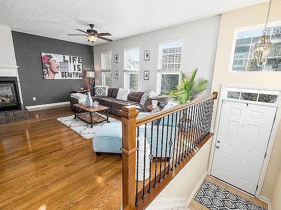 Entry - Living Area