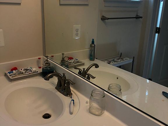 3rd image of 407 Wills Creek Dr #407