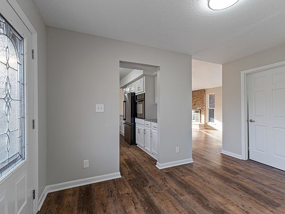 4th image of 315 Township Road 1273